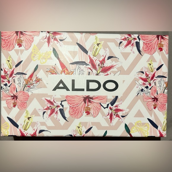 (BRAND NEW!!!) Aldo wallet clutch - Picture 2 of 4